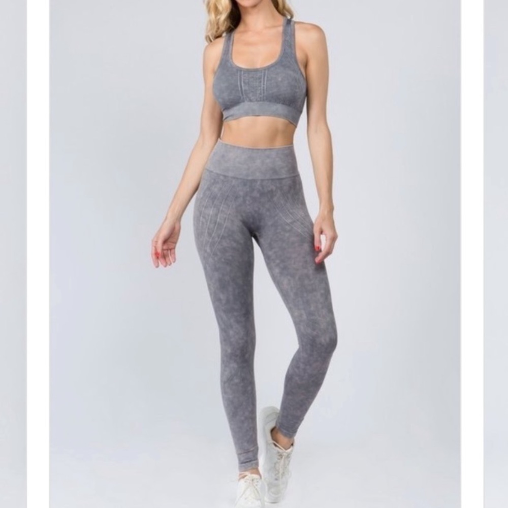 Grey Workout Set - Picture 4 of 6